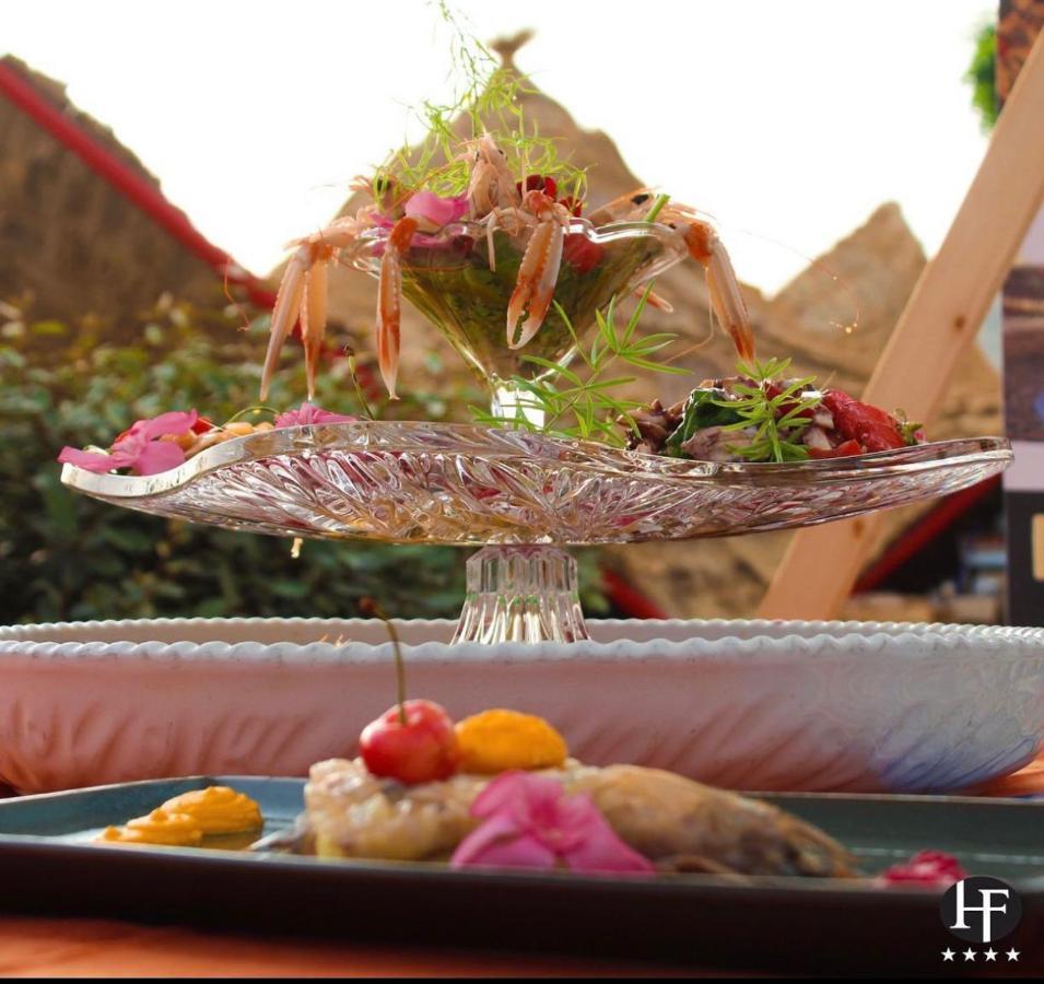 Hotel Frojd - Beach Front Resort Shëngjin エクステリア 写真