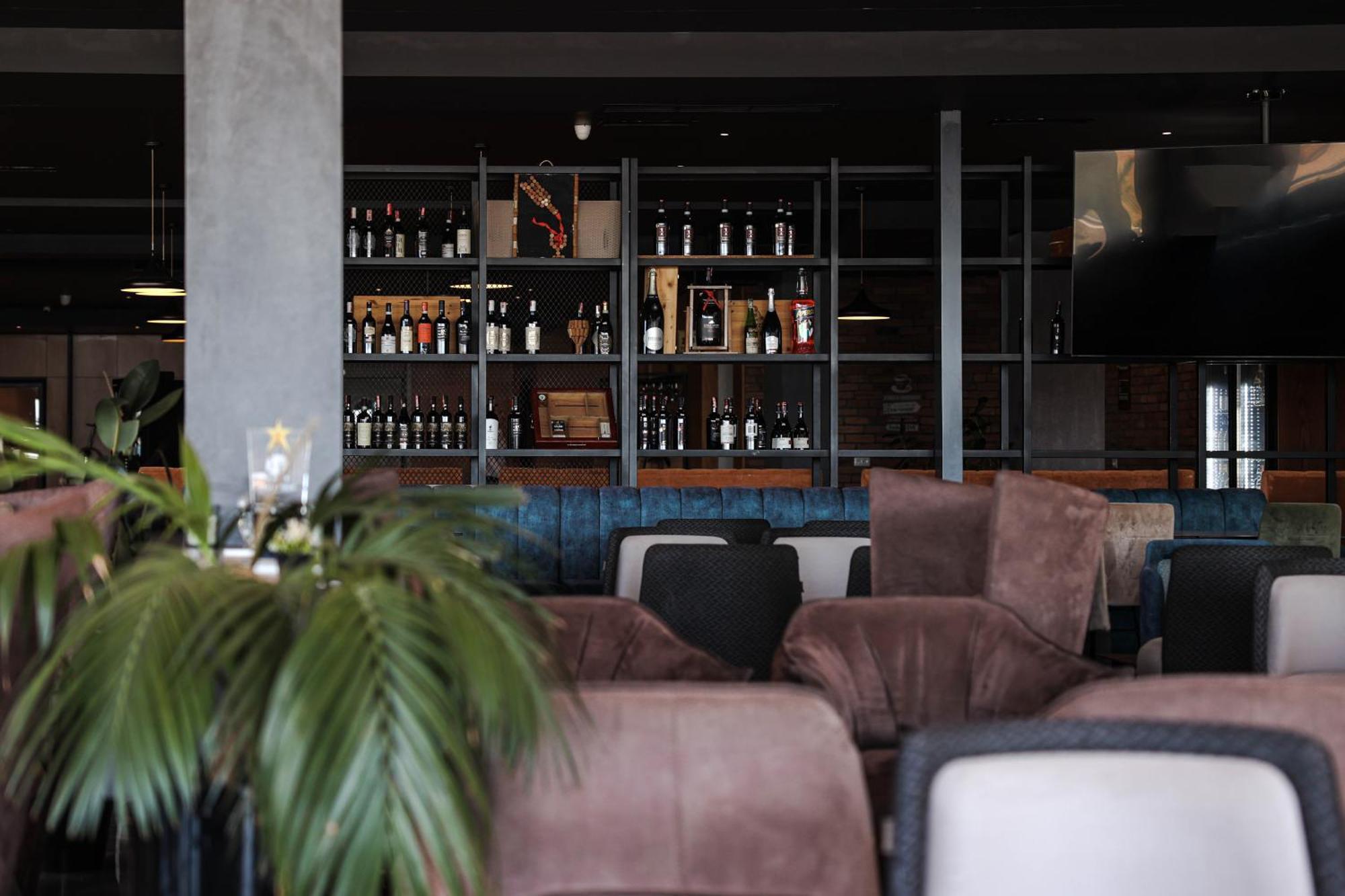 Hotel Frojd - Beach Front Resort Shëngjin エクステリア 写真