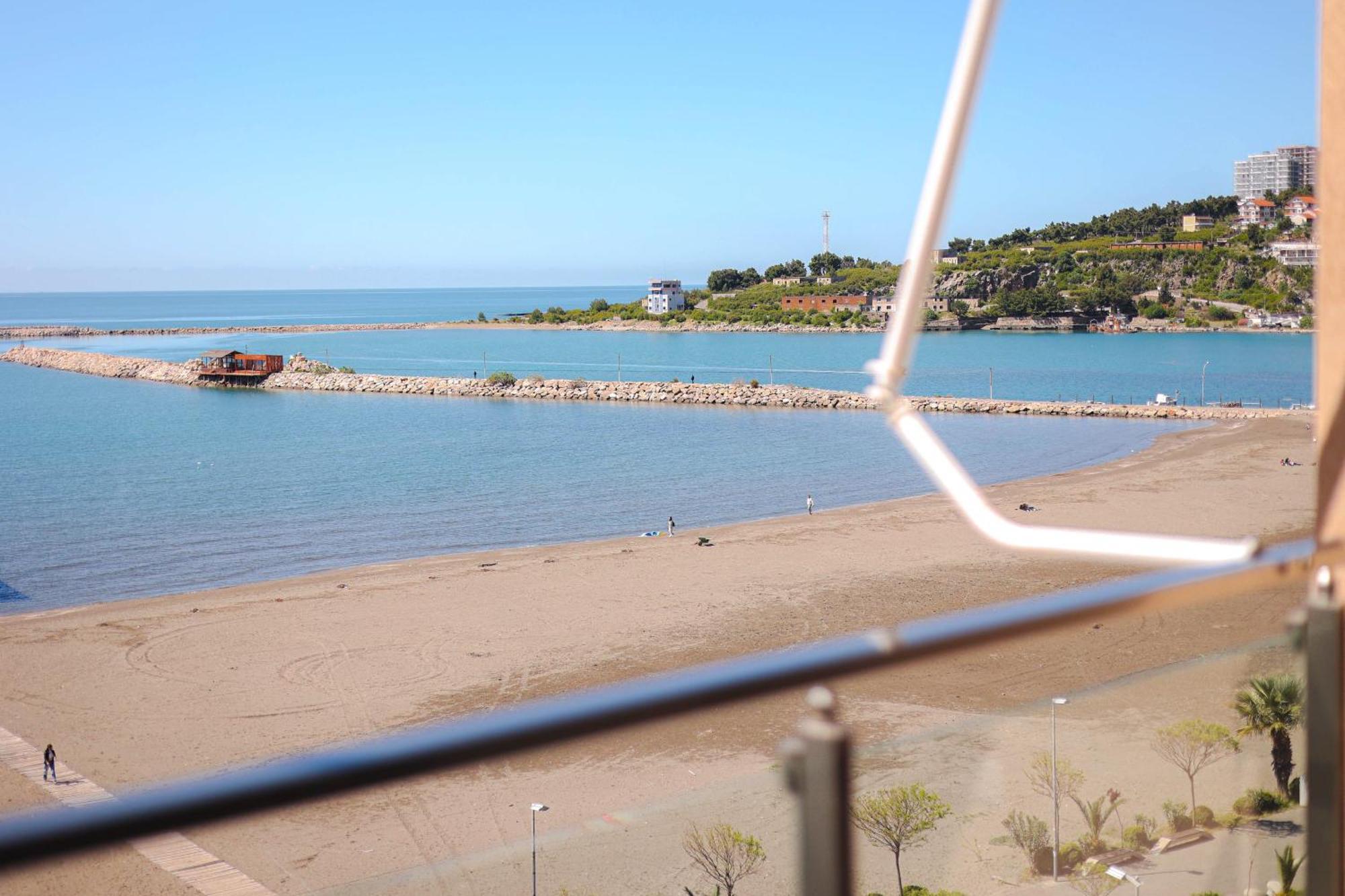 Hotel Frojd - Beach Front Resort Shëngjin エクステリア 写真