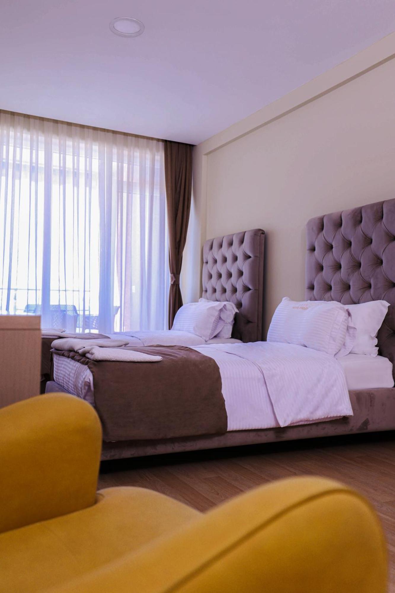 Hotel Frojd - Beach Front Resort Shëngjin エクステリア 写真