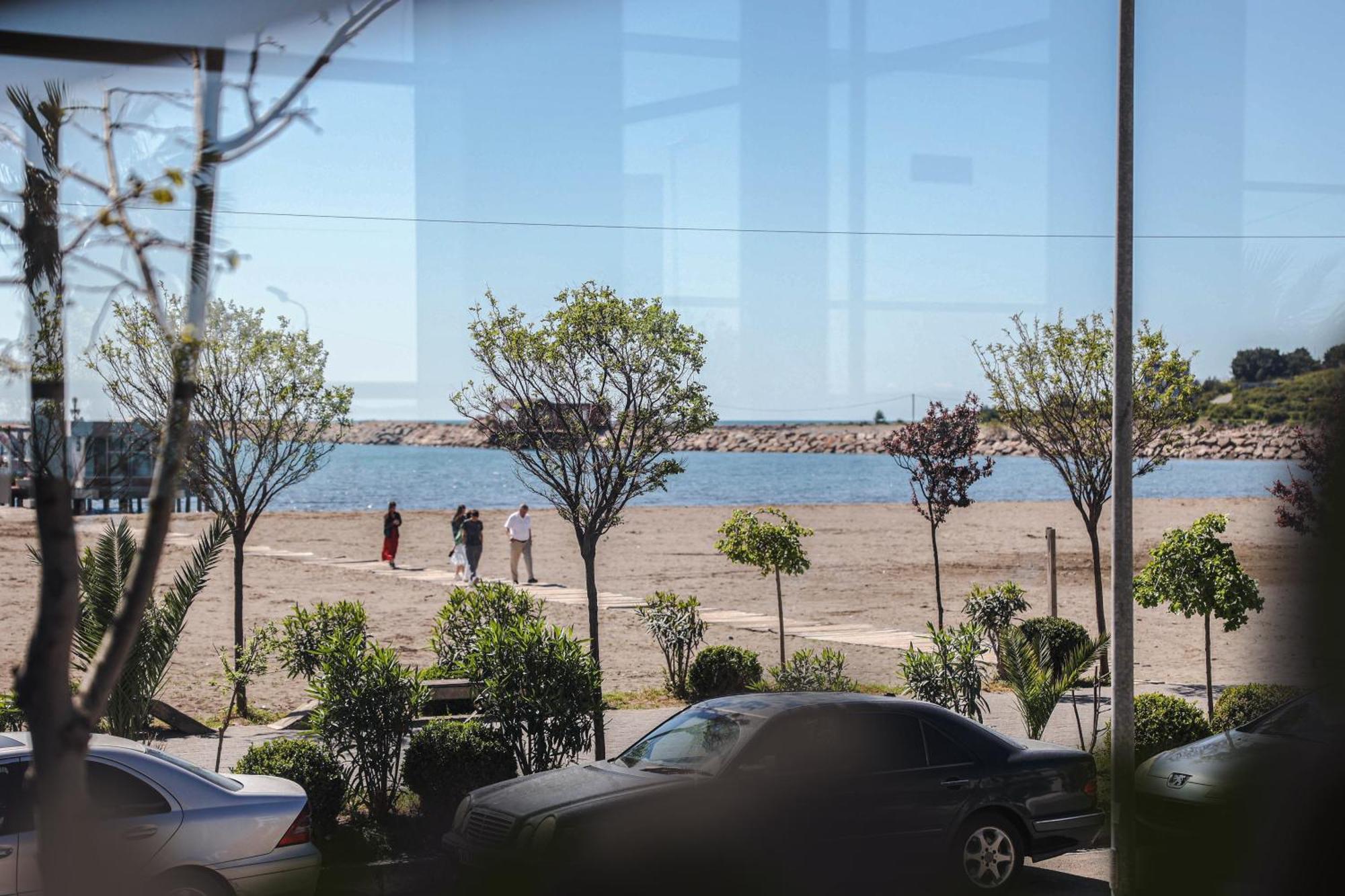 Hotel Frojd - Beach Front Resort Shëngjin エクステリア 写真